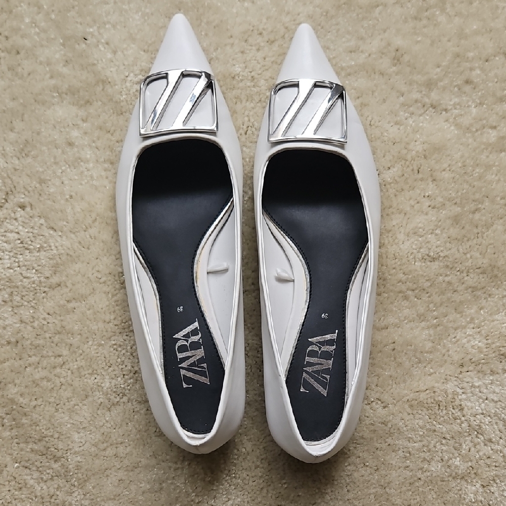 Zara Sz 39 White Silver Flats Sleek Minimalist Design